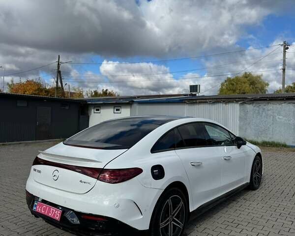 Белый Мерседес EQE, объемом двигателя 0 л и пробегом 3 тыс. км за 49999 $, фото 3 на Automoto.ua