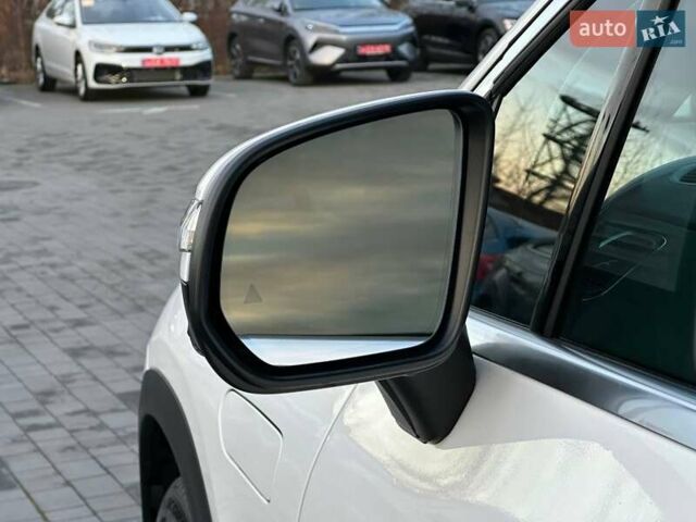 Белый Мерседес EQE, объемом двигателя 0 л и пробегом 23 тыс. км за 51900 $, фото 8 на Automoto.ua