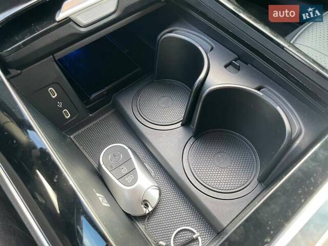 Черный Мерседес EQE, объемом двигателя 0 л и пробегом 7 тыс. км за 47990 $, фото 38 на Automoto.ua