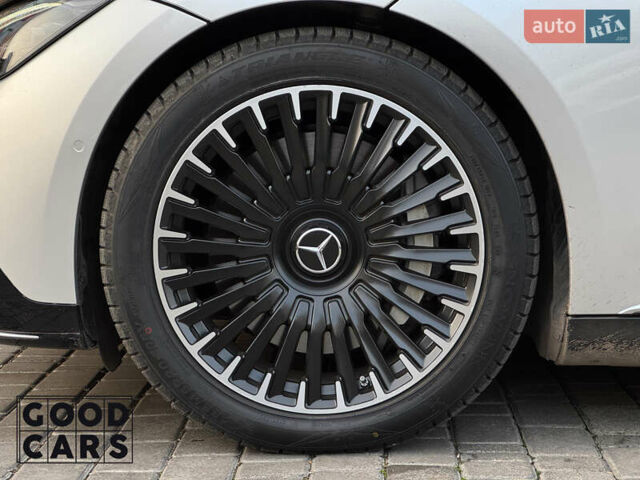 Черный Мерседес EQE, объемом двигателя 0 л и пробегом 39 тыс. км за 59000 $, фото 11 на Automoto.ua