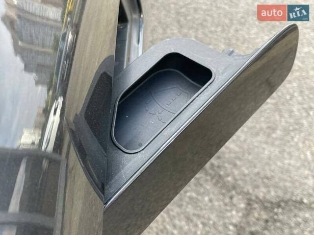 Черный Мерседес EQE, объемом двигателя 0 л и пробегом 7 тыс. км за 47990 $, фото 13 на Automoto.ua