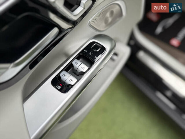 Черный Мерседес EQE, объемом двигателя 0 л и пробегом 28 тыс. км за 45900 $, фото 28 на Automoto.ua