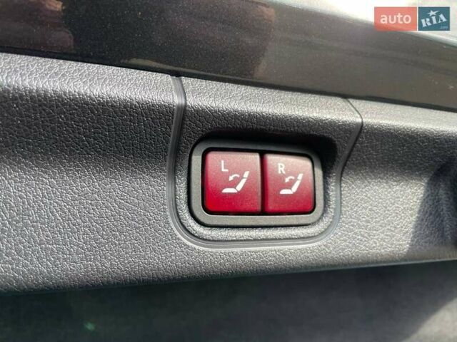 Черный Мерседес EQE, объемом двигателя 0 л и пробегом 7 тыс. км за 47990 $, фото 16 на Automoto.ua