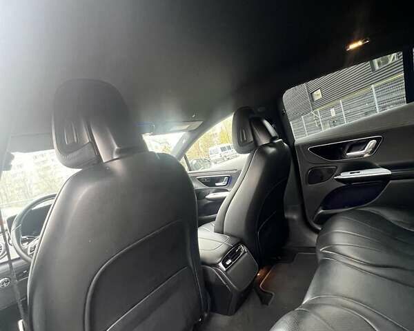 Чорний Мерседес EQE, об'ємом двигуна 0 л та пробігом 288 тис. км за 27450 $, фото 8 на Automoto.ua