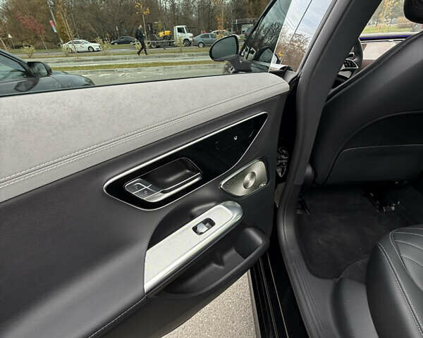 Чорний Мерседес EQE, об'ємом двигуна 0 л та пробігом 4 тис. км за 46000 $, фото 4 на Automoto.ua