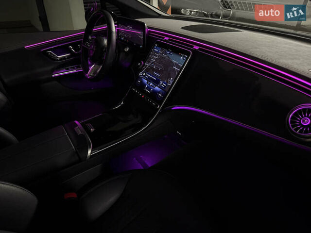 Черный Мерседес EQE, объемом двигателя 0 л и пробегом 17 тыс. км за 49500 $, фото 3 на Automoto.ua