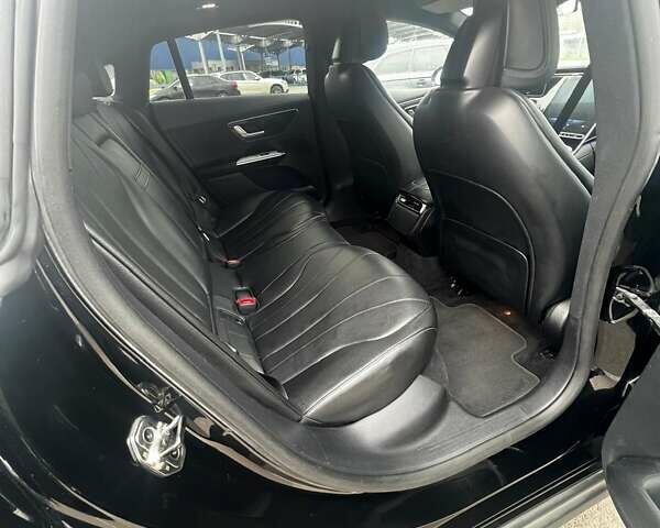 Чорний Мерседес EQE, об'ємом двигуна 0 л та пробігом 288 тис. км за 27450 $, фото 11 на Automoto.ua