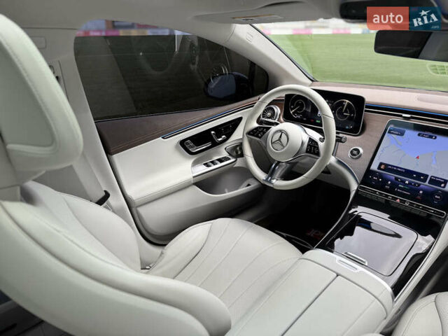 Черный Мерседес EQE, объемом двигателя 0 л и пробегом 28 тыс. км за 45900 $, фото 60 на Automoto.ua