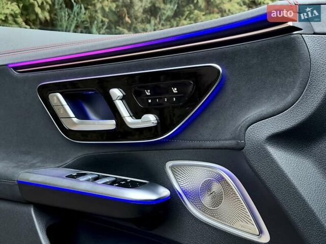 Черный Мерседес EQE, объемом двигателя 0 л и пробегом 45 тыс. км за 57500 $, фото 21 на Automoto.ua