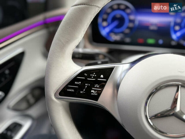 Черный Мерседес EQE, объемом двигателя 0 л и пробегом 28 тыс. км за 45900 $, фото 41 на Automoto.ua