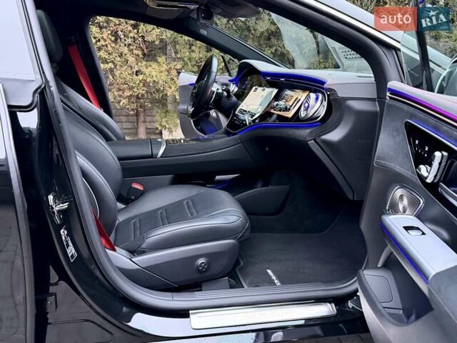 Черный Мерседес EQE, объемом двигателя 0 л и пробегом 45 тыс. км за 57500 $, фото 19 на Automoto.ua
