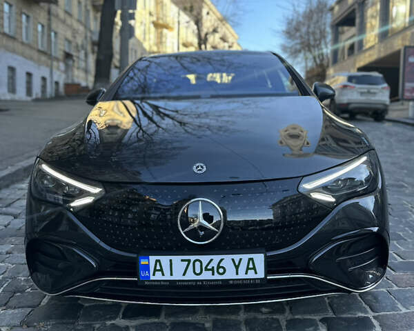Черный Мерседес EQE, объемом двигателя 0 л и пробегом 9 тыс. км за 45900 $, фото 2 на Automoto.ua