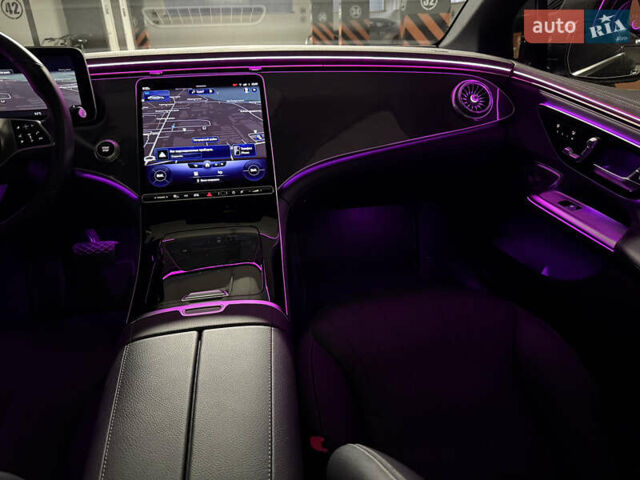 Черный Мерседес EQE, объемом двигателя 0 л и пробегом 17 тыс. км за 49500 $, фото 4 на Automoto.ua