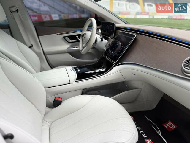 Черный Мерседес EQE, объемом двигателя 0 л и пробегом 28 тыс. км за 45900 $, фото 54 на Automoto.ua