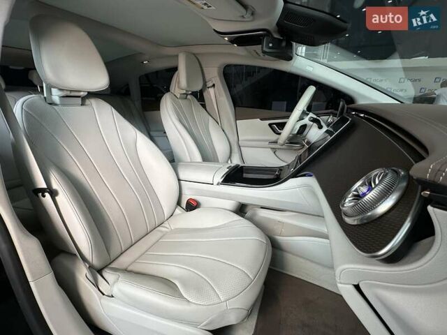 Черный Мерседес EQE, объемом двигателя 0 л и пробегом 27 тыс. км за 46000 $, фото 17 на Automoto.ua