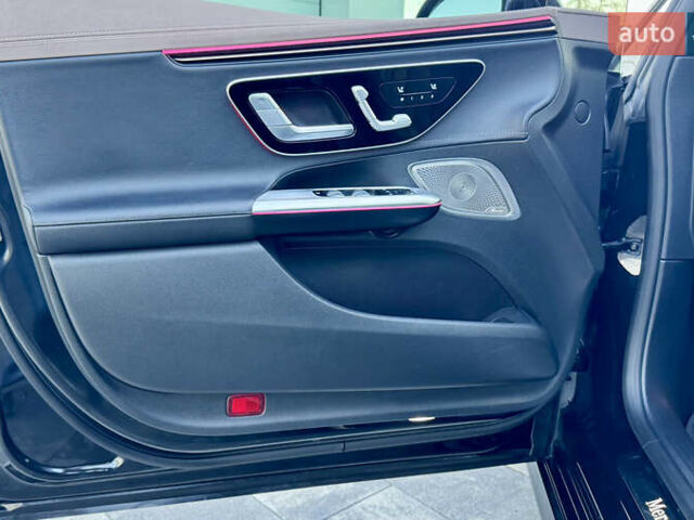 Черный Мерседес EQE, объемом двигателя 0 л и пробегом 14 тыс. км за 56800 $, фото 24 на Automoto.ua