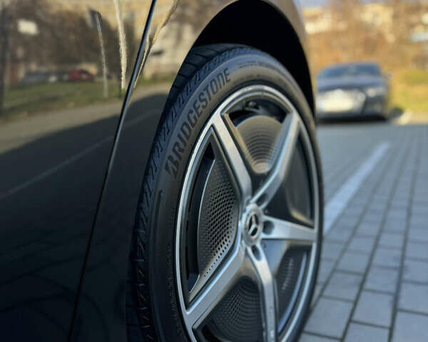 Черный Мерседес EQE, объемом двигателя 0 л и пробегом 25 тыс. км за 45399 $, фото 9 на Automoto.ua