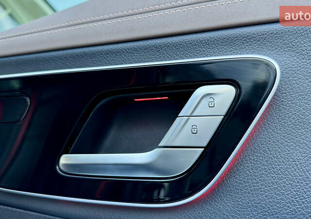 Черный Мерседес EQE, объемом двигателя 0 л и пробегом 14 тыс. км за 56800 $, фото 89 на Automoto.ua