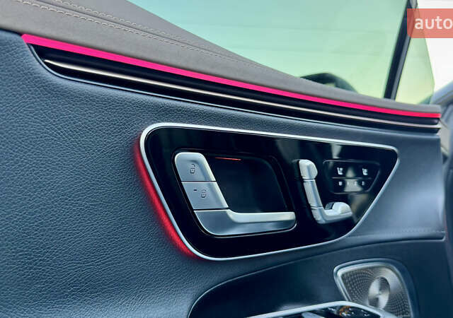 Черный Мерседес EQE, объемом двигателя 0 л и пробегом 14 тыс. км за 56800 $, фото 29 на Automoto.ua