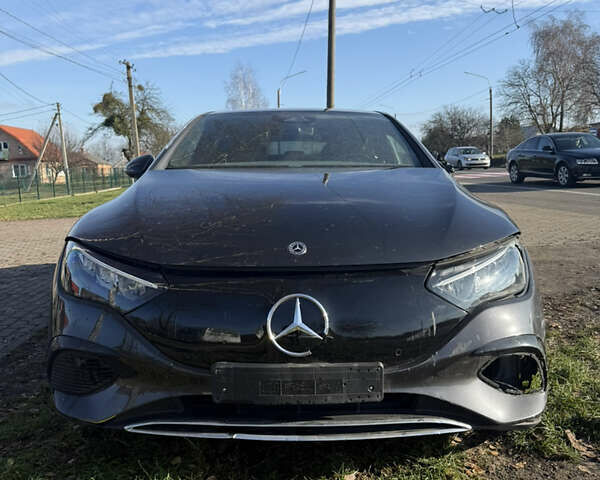 Чорний Мерседес EQE, об'ємом двигуна 0 л та пробігом 28 тис. км за 29300 $, фото 1 на Automoto.ua