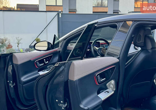 Черный Мерседес EQE, объемом двигателя 0 л и пробегом 14 тыс. км за 56800 $, фото 107 на Automoto.ua