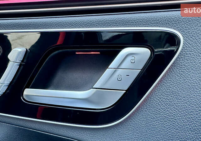 Черный Мерседес EQE, объемом двигателя 0 л и пробегом 14 тыс. км за 56800 $, фото 51 на Automoto.ua