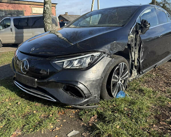 Чорний Мерседес EQE, об'ємом двигуна 0 л та пробігом 28 тис. км за 29300 $, фото 6 на Automoto.ua