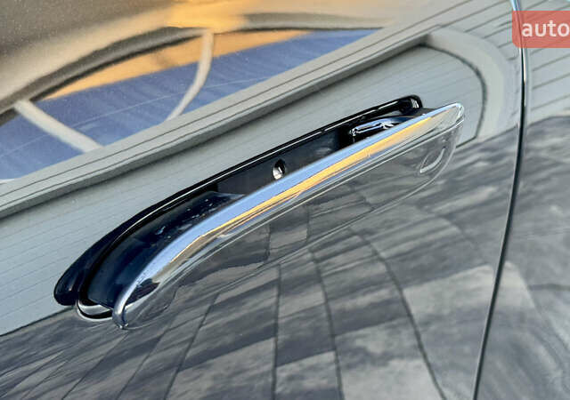 Черный Мерседес EQE, объемом двигателя 0 л и пробегом 14 тыс. км за 56800 $, фото 7 на Automoto.ua