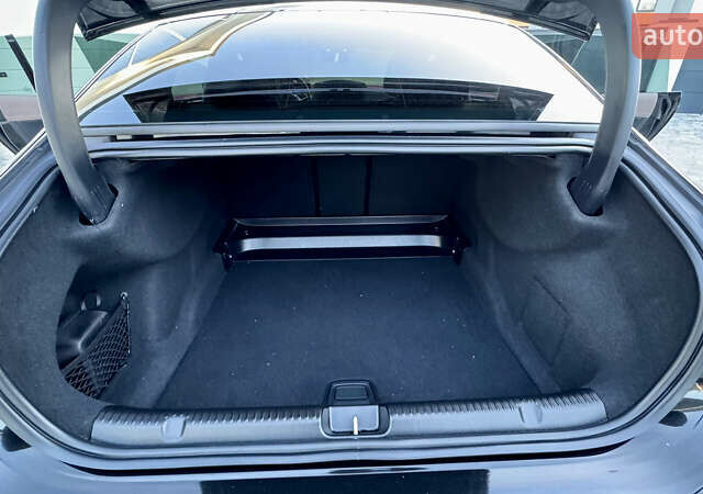 Черный Мерседес EQE, объемом двигателя 0 л и пробегом 14 тыс. км за 56800 $, фото 93 на Automoto.ua