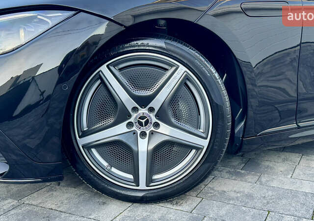 Черный Мерседес EQE, объемом двигателя 0 л и пробегом 14 тыс. км за 56800 $, фото 1 на Automoto.ua