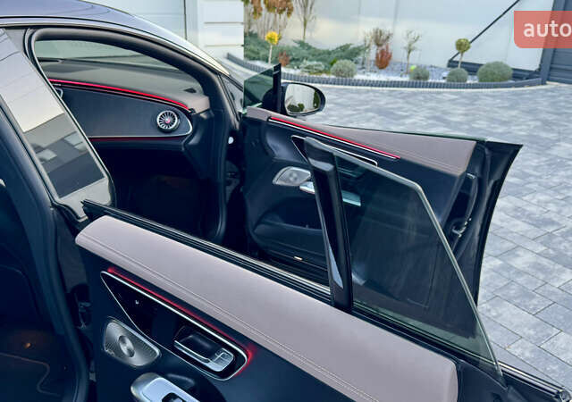 Черный Мерседес EQE, объемом двигателя 0 л и пробегом 14 тыс. км за 56800 $, фото 100 на Automoto.ua