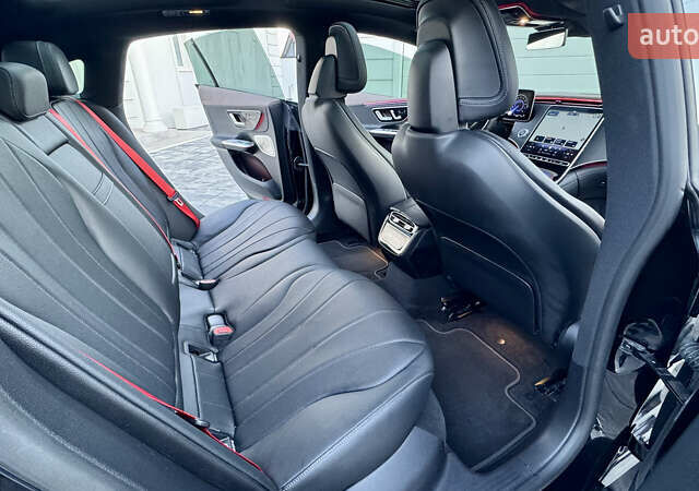 Черный Мерседес EQE, объемом двигателя 0 л и пробегом 14 тыс. км за 56800 $, фото 77 на Automoto.ua