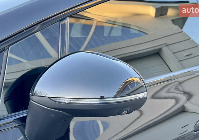 Черный Мерседес EQE, объемом двигателя 0 л и пробегом 14 тыс. км за 56800 $, фото 5 на Automoto.ua