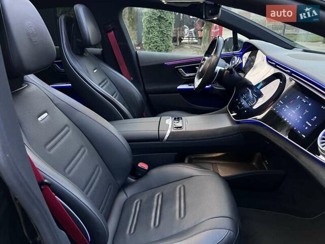Черный Мерседес EQE, объемом двигателя 0 л и пробегом 95 тыс. км за 55000 $, фото 9 на Automoto.ua
