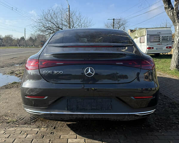 Чорний Мерседес EQE, об'ємом двигуна 0 л та пробігом 28 тис. км за 29300 $, фото 16 на Automoto.ua