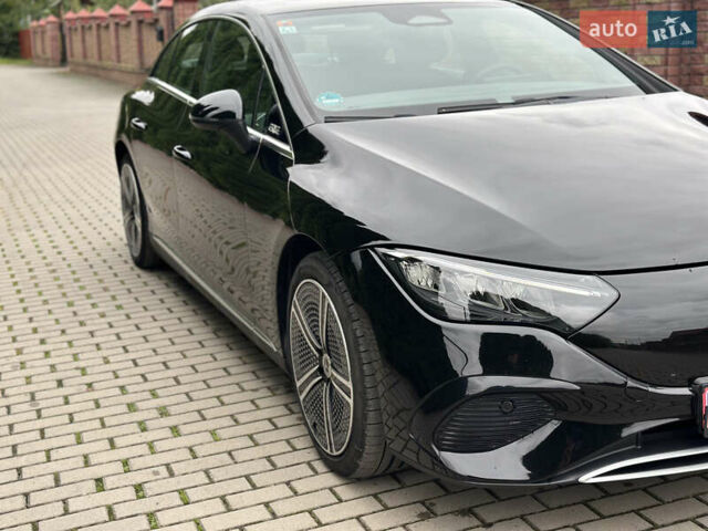 Чорний Мерседес EQE, об'ємом двигуна 0 л та пробігом 41 тис. км за 31919 $, фото 7 на Automoto.ua