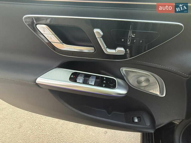 Черный Мерседес EQE, объемом двигателя 0 л и пробегом 10 тыс. км за 65500 $, фото 6 на Automoto.ua
