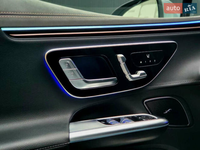 Мерседес EQE, об'ємом двигуна 0 л та пробігом 284 тис. км за 34999 $, фото 13 на Automoto.ua