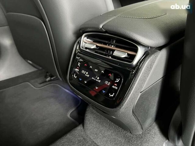 Мерседес EQE, объемом двигателя 0 л и пробегом 16 тыс. км за 71000 $, фото 25 на Automoto.ua