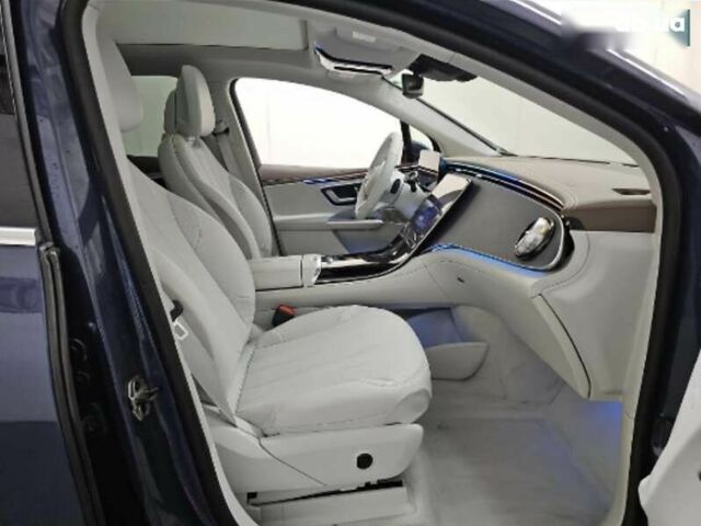 Мерседес EQE, объемом двигателя 0 л и пробегом 27 тыс. км за 49999 $, фото 3 на Automoto.ua