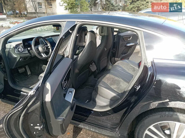 Мерседес EQE, объемом двигателя 0 л и пробегом 42 тыс. км за 39990 $, фото 8 на Automoto.ua