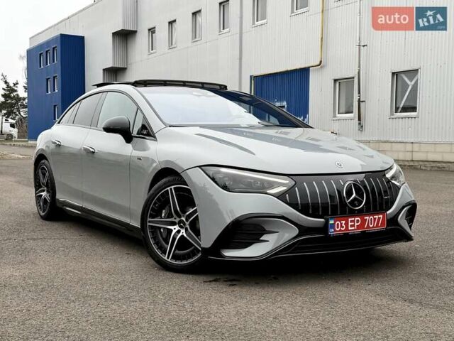 Серый Мерседес EQE, объемом двигателя 0 л и пробегом 41 тыс. км за 59900 $, фото 4 на Automoto.ua