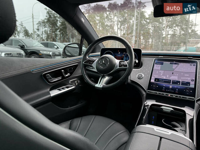 Сірий Мерседес EQE, об'ємом двигуна 0 л та пробігом 24 тис. км за 48500 $, фото 53 на Automoto.ua