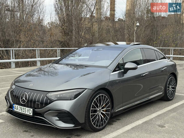 Серый Мерседес EQE, объемом двигателя 0 л и пробегом 9 тыс. км за 69900 $, фото 58 на Automoto.ua