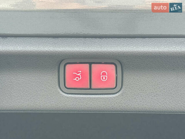 Серый Мерседес EQE, объемом двигателя 0 л и пробегом 9 тыс. км за 69900 $, фото 28 на Automoto.ua