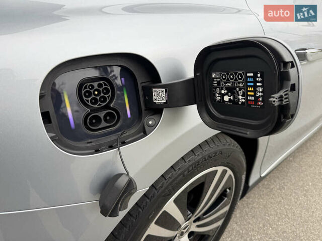 Мерседес EQE 2022 в Киеве на Automoto.ua Серый Мерседес EQE, объемом двигателя 0 л и пробегом 82 тыс. км за 39999 $, фото 50 на Automoto.ua