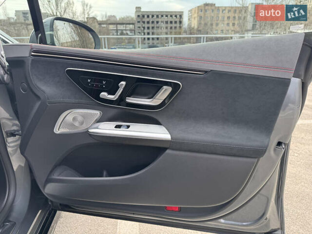 Серый Мерседес EQE, объемом двигателя 0 л и пробегом 9 тыс. км за 69900 $, фото 31 на Automoto.ua