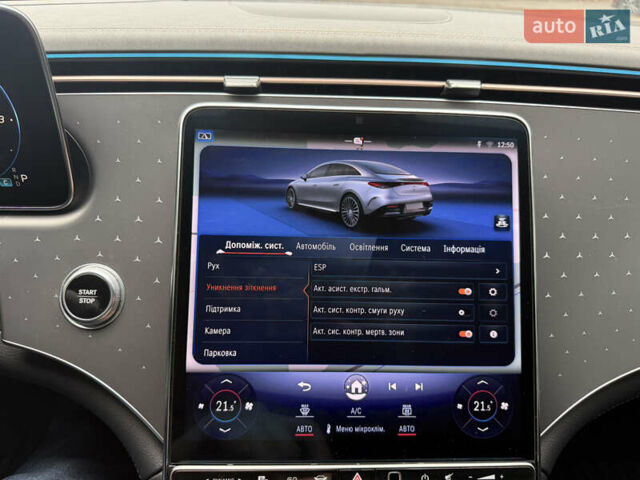 Сірий Мерседес EQE, об'ємом двигуна 0 л та пробігом 24 тис. км за 48500 $, фото 28 на Automoto.ua