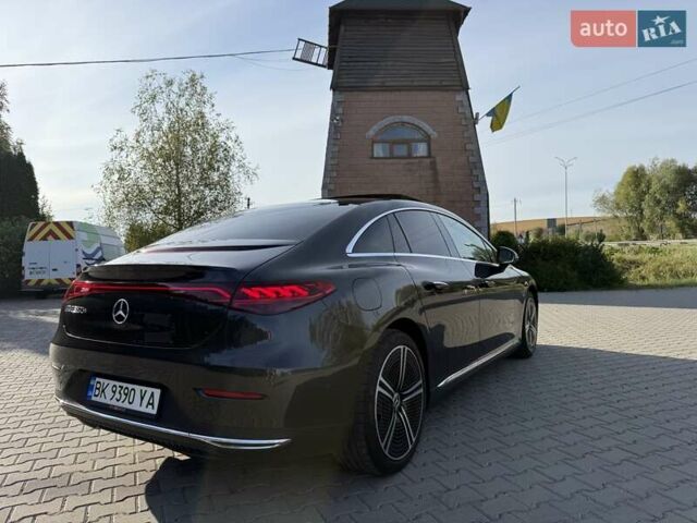 Серый Мерседес EQE, объемом двигателя 0 л и пробегом 56 тыс. км за 49518 $, фото 13 на Automoto.ua