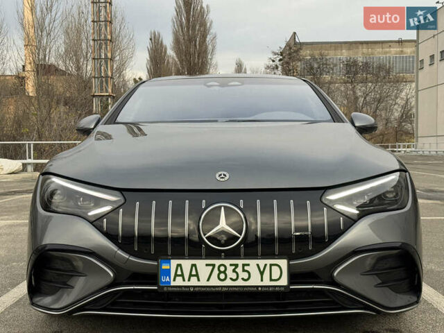 Серый Мерседес EQE, объемом двигателя 0 л и пробегом 9 тыс. км за 69900 $, фото 4 на Automoto.ua